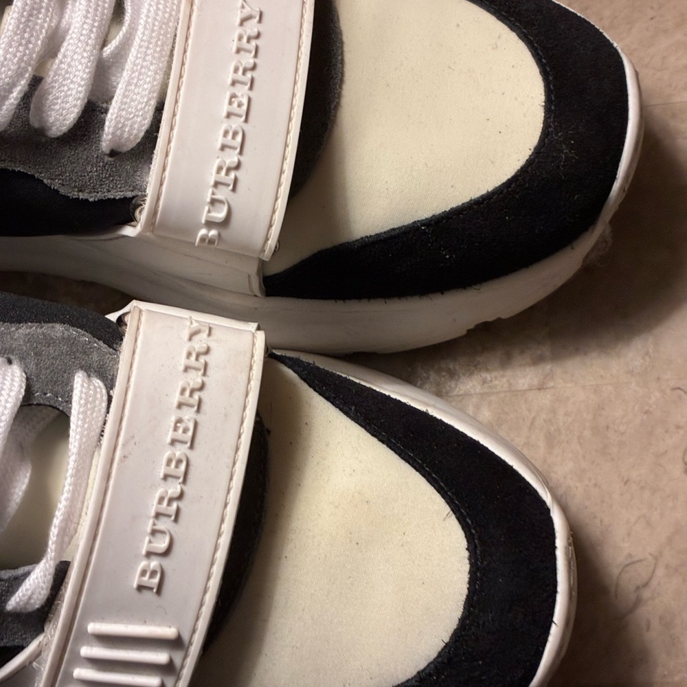 Burberry Black and White Women's Sneakers - Picture 6 of 6